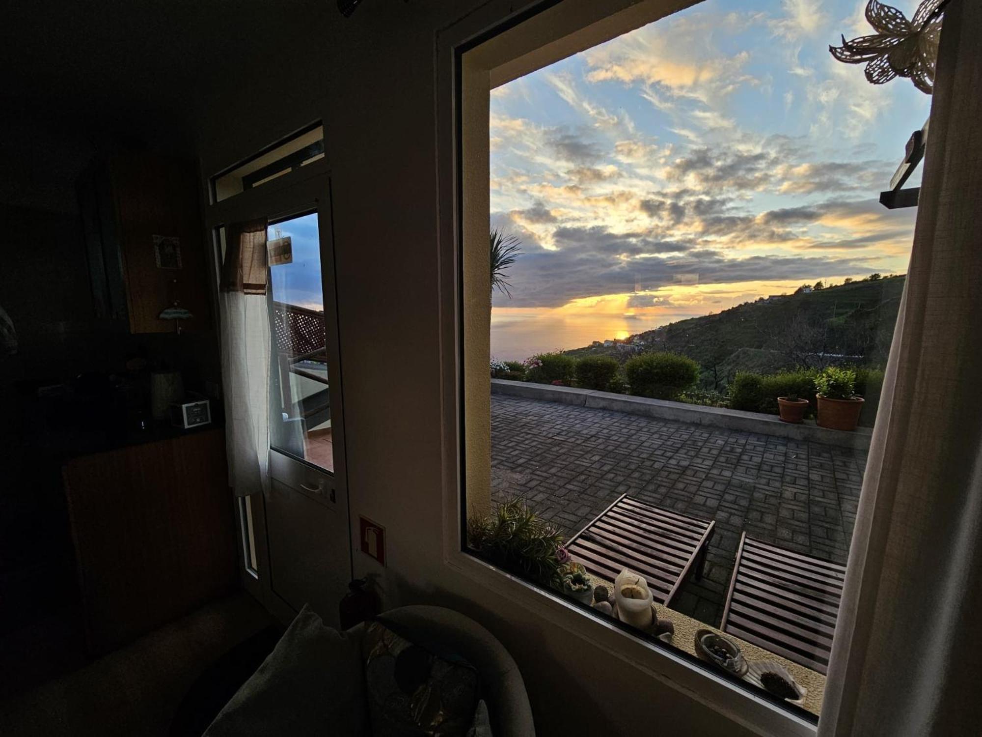 Sunset Refuge Apartment Fajã da Ovelha Exterior foto